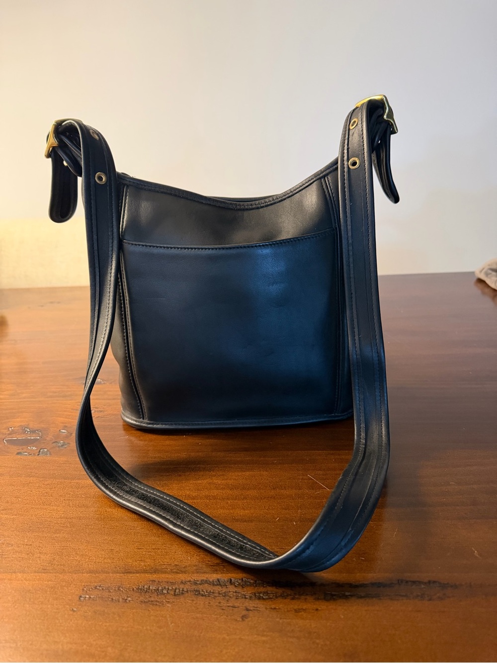 Vintage Coach Legacy Slim Duffle Black Leather Crossbody Shoulder Bag 9816 USA